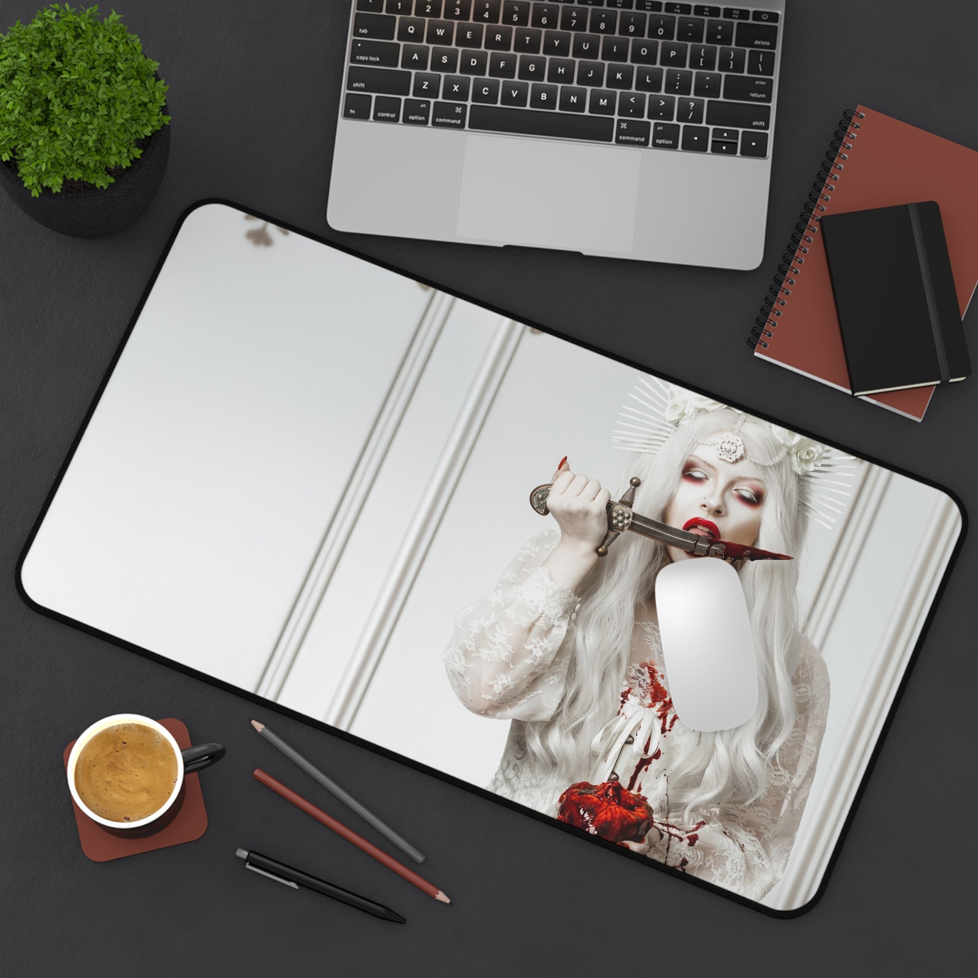 Queen of Carnage - Desk mat